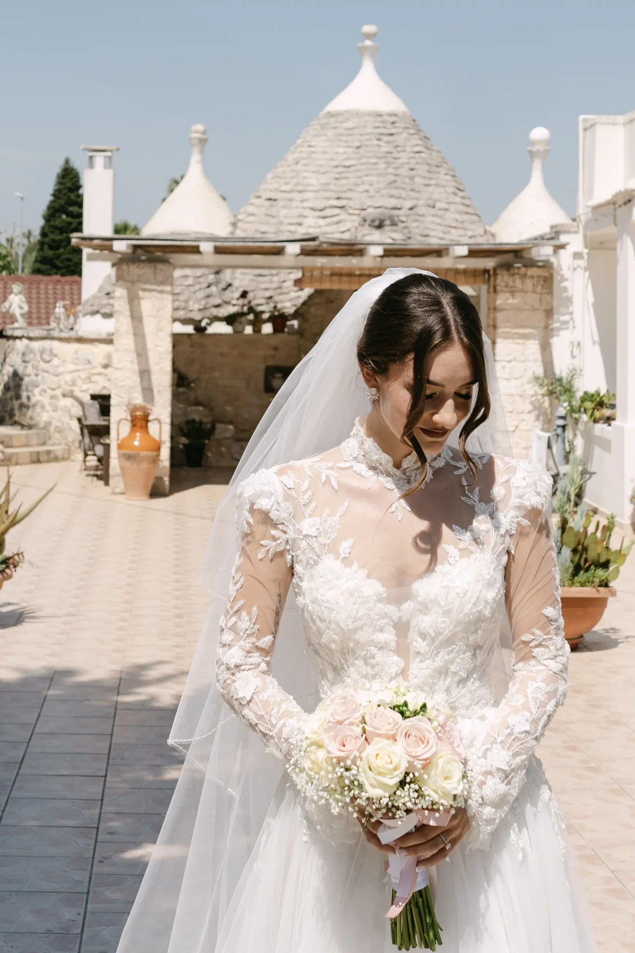 Invitati e momenti di festa durante il matrimonio