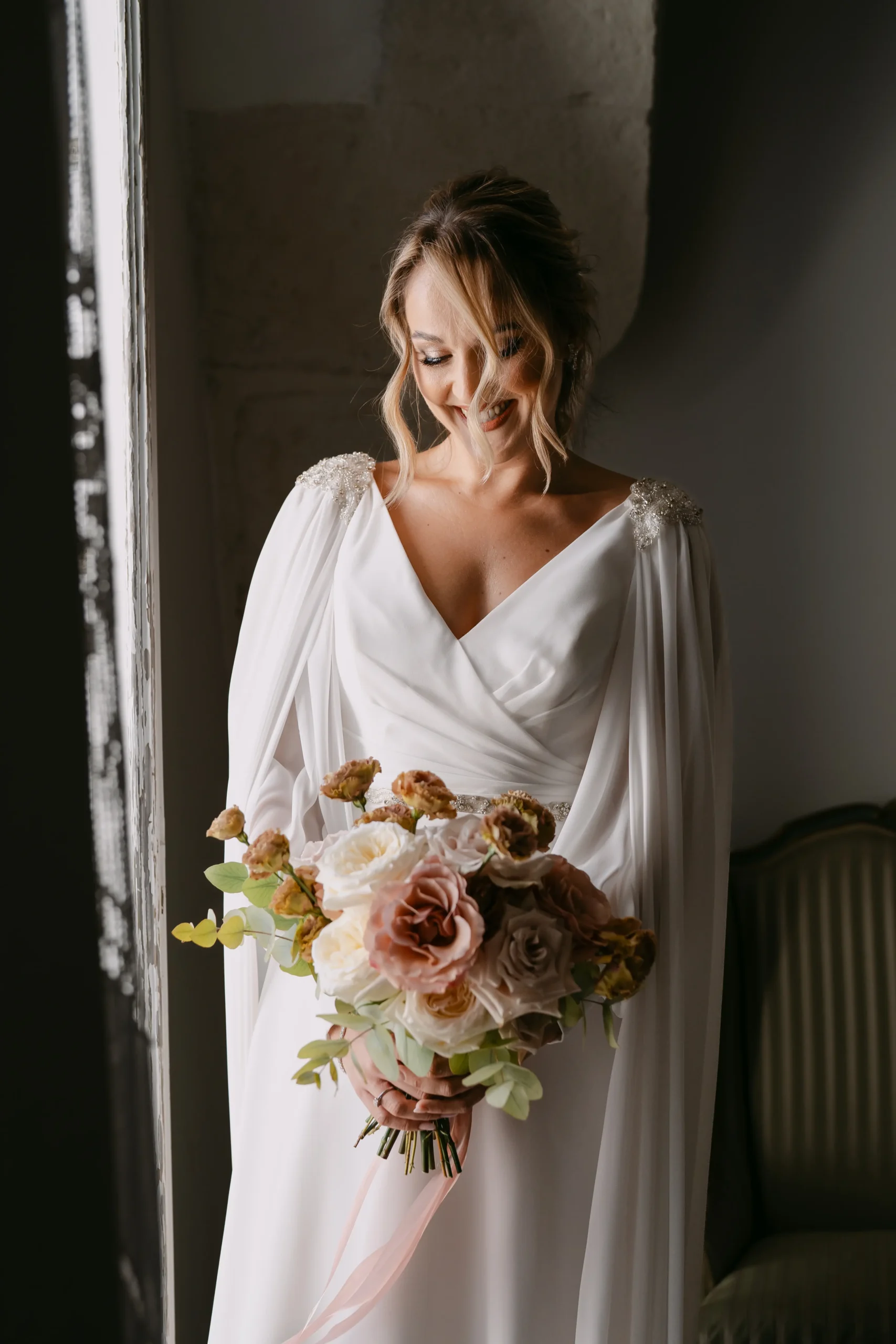 Sposa durante i preparativi del matrimonio in Puglia a Masseria Luco