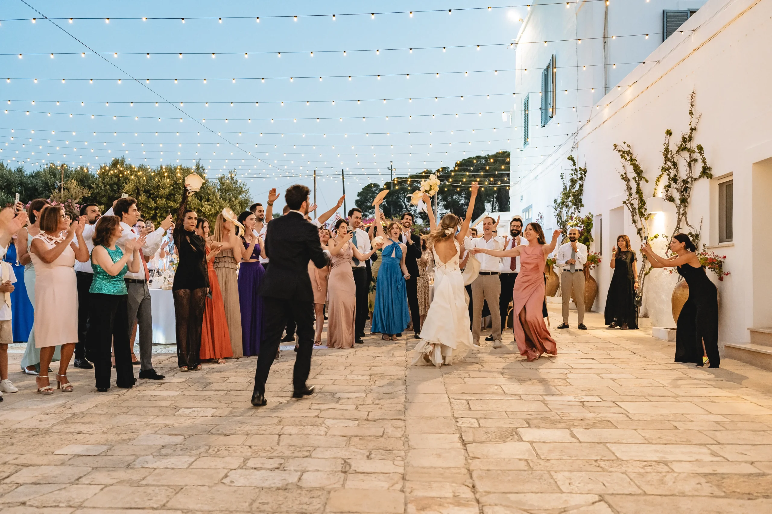 fotografo matrimonio Monopoli sposi centro storico mare Puglia